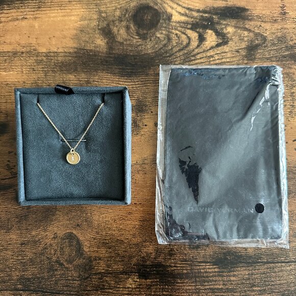 David Yurman Initial "J" Charm Necklace in 18K Yellow Gold & Pavé White Diamonds - Picture 2 of 16